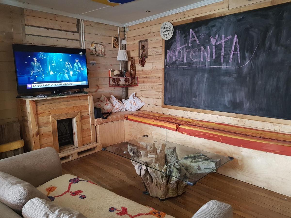 Hostal La Morenita Punta Arenas Bagian luar foto