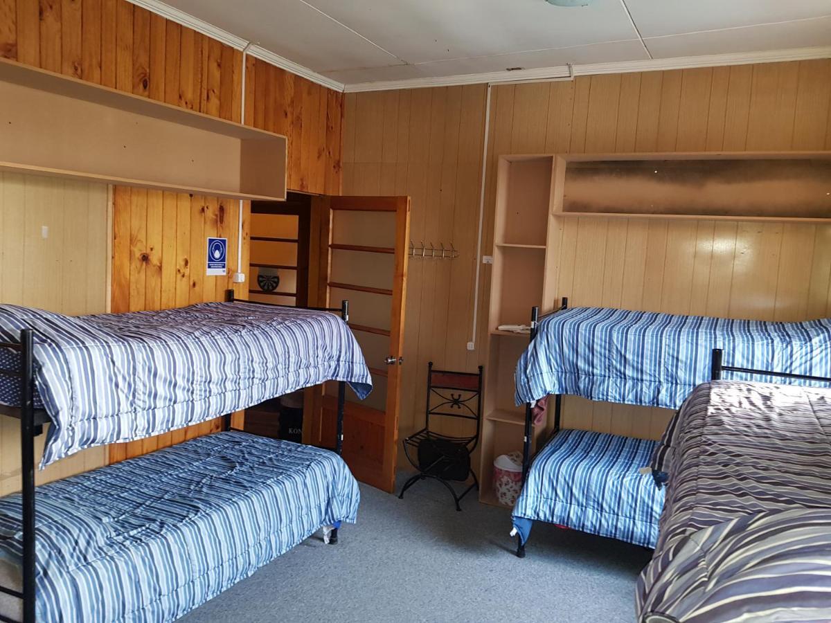 Hostal La Morenita Punta Arenas Bagian luar foto