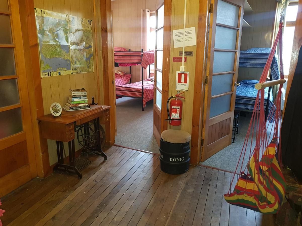 Hostal La Morenita Punta Arenas Bagian luar foto